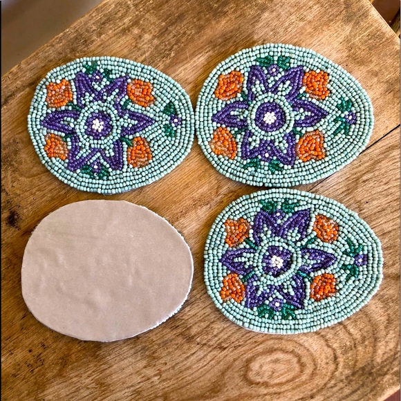 BEADED🐣EASTER EGG COASTER Set of 4 from Pier I Never Used NEW! CUTE!!!🐓 - Picture 4 of 5